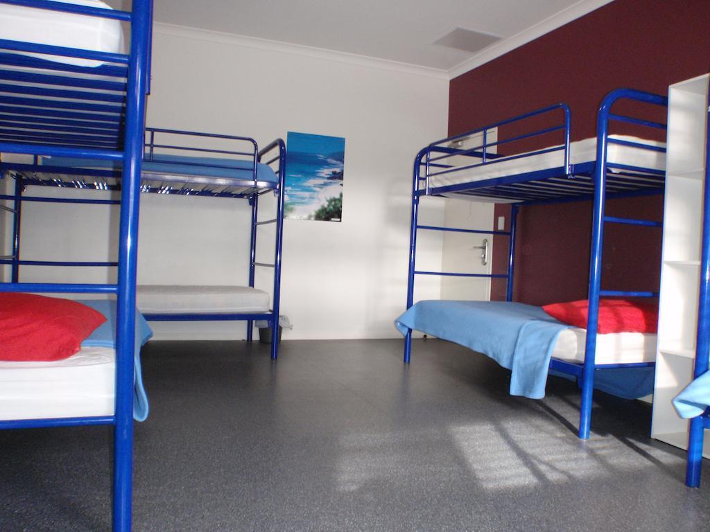 Margaret River Backpackers Yha Hostel Стая снимка